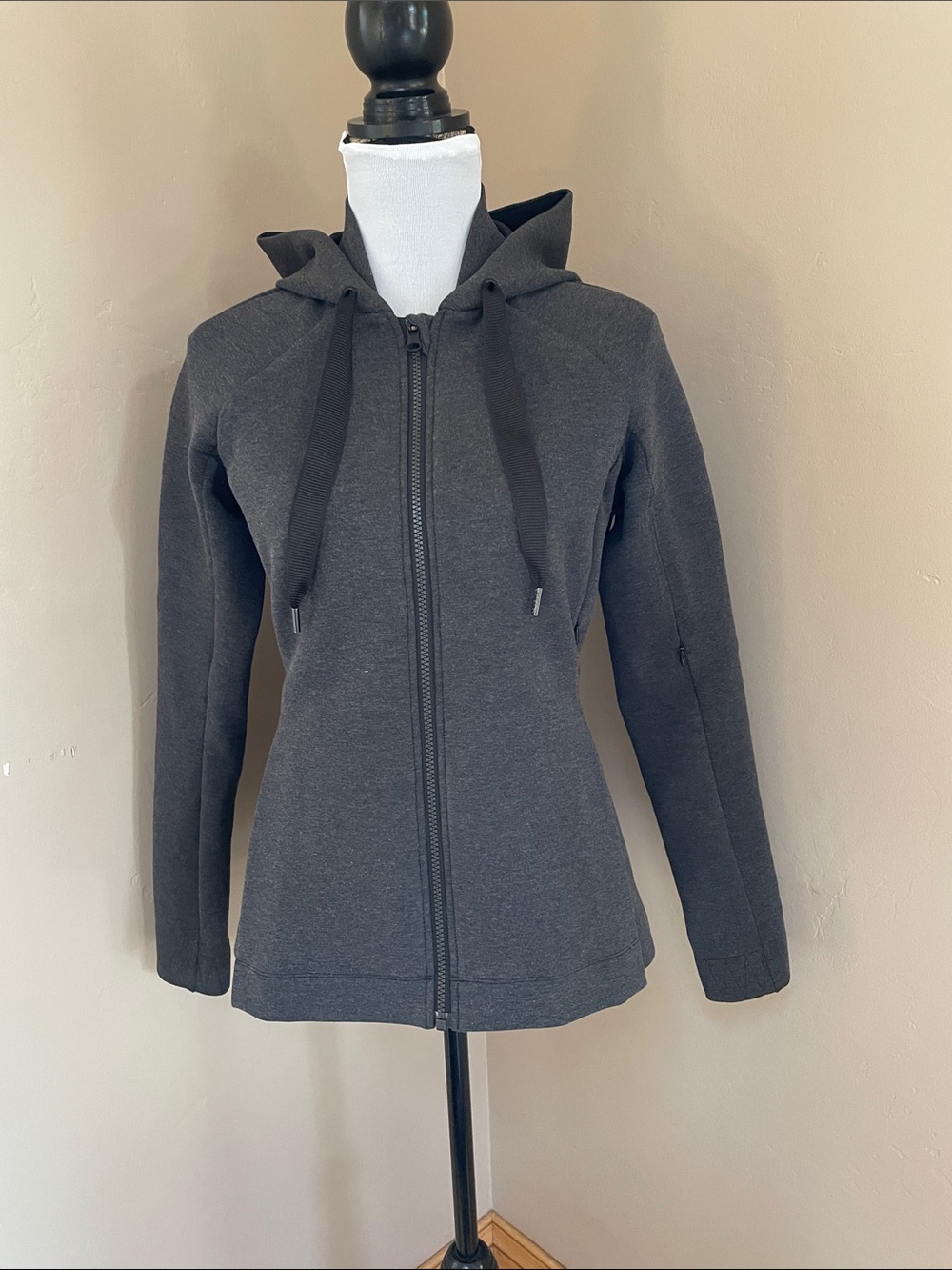 Lululemon Women’s Full Zip Jacket, Equestrian Style Charcoal Grey Size 4